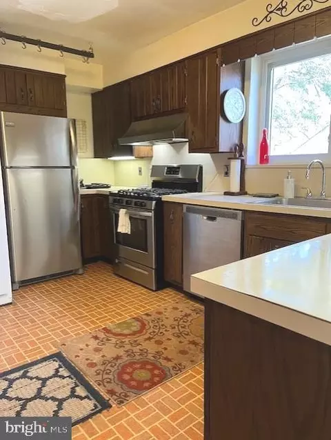 Kitchen - 3637 Appleton St NW, Washington, DC 20008 photo 2 of 2