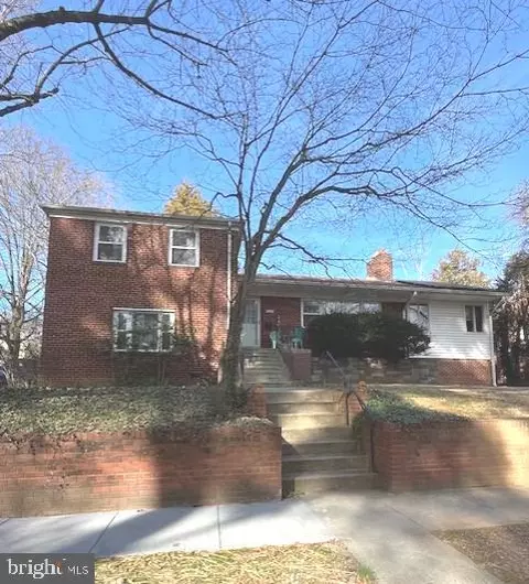 3637 Appleton St NW, Washington, DC 20008