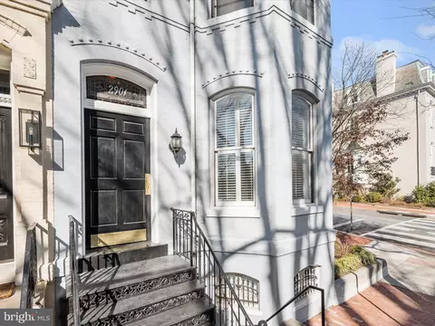 2901 Q St NW #2, Washington, DC 20007