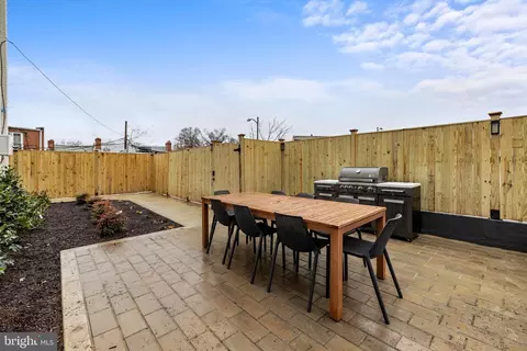 Exterior - 217 16th St NE #6, Washington, DC 20002 photo 6 of 8