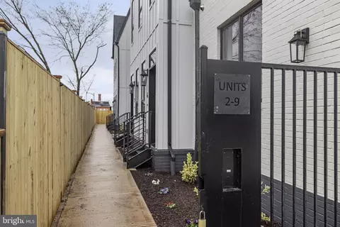 Exterior - 217 16th St NE #6, Washington, DC 20002 photo 3 of 8