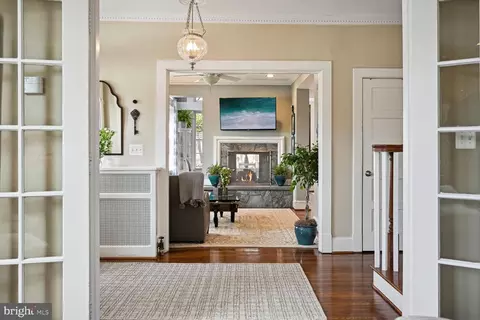 Entry Way - 2901 34th St NW, Washington, DC 20008 photo 4 of 6