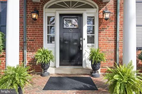 Entry Way - 2901 34th St NW, Washington, DC 20008 photo 1 of 6