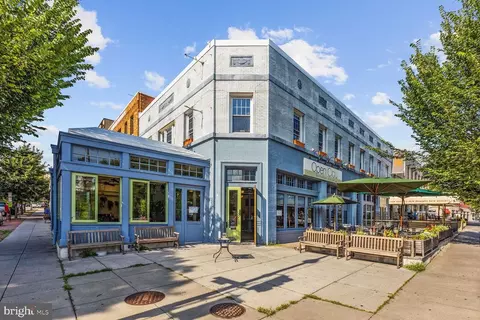 Exterior - 2901 34th St NW, Washington, DC 20008 photo 16 of 18
