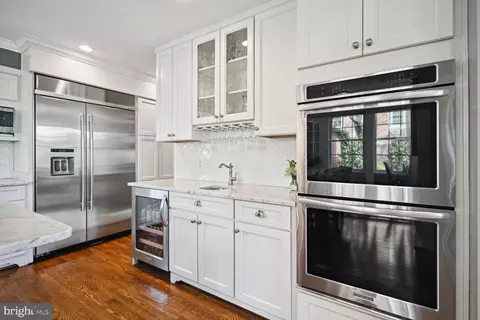 Kitchen - 2901 34th St NW, Washington, DC 20008 photo 1 of 7