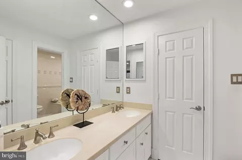 3936 Georgetown Ct NW, Washington, DC 20007 photo 17