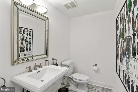 3936 Georgetown Ct NW, Washington, DC 20007 photo 8
