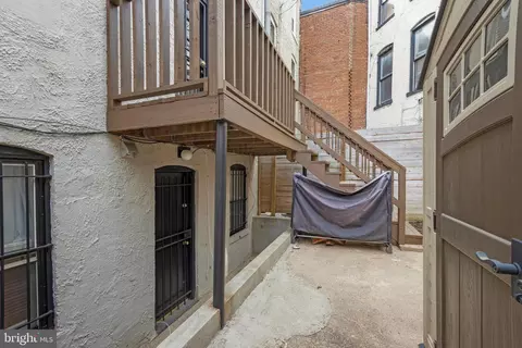 Exterior - 119 13th St SE, Washington, DC 20003 photo 4 of 5