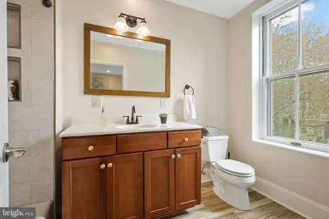 Bath - 119 13th St SE, Washington, DC 20003 photo 1 of 6