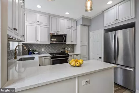 Kitchen - 119 13th St SE, Washington, DC 20003 photo 1 of 6