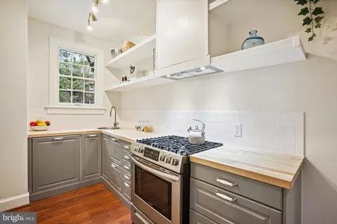 1705 Lanier Pl NW #105, Washington, DC 20009