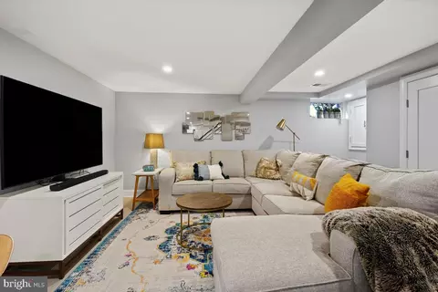 Living - 4449 Volta Pl NW, Washington, DC 20007 photo 3 of 4