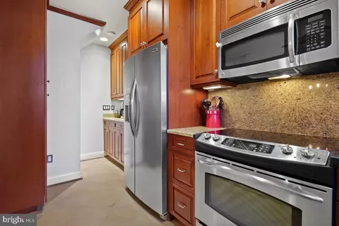 Kitchen - 4449 Volta Pl NW, Washington, DC 20007 photo 3 of 3