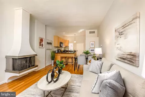 603 Browns Ct SE, Washington, DC 20003 photo 6
