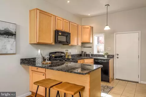 603 Browns Ct SE, Washington, DC 20003 photo 11