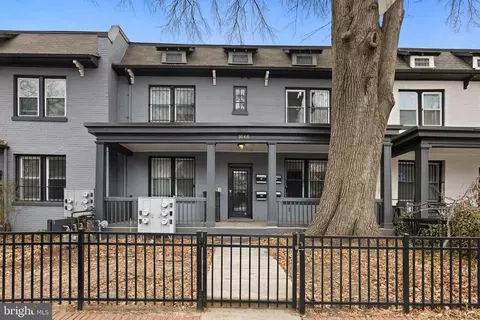 1660 W Virginia Ave NE #101, Washington, DC 20002