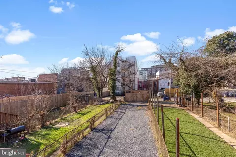 View/Area - 756 19th St NE, Washington, DC 20002 photo 2 of 6