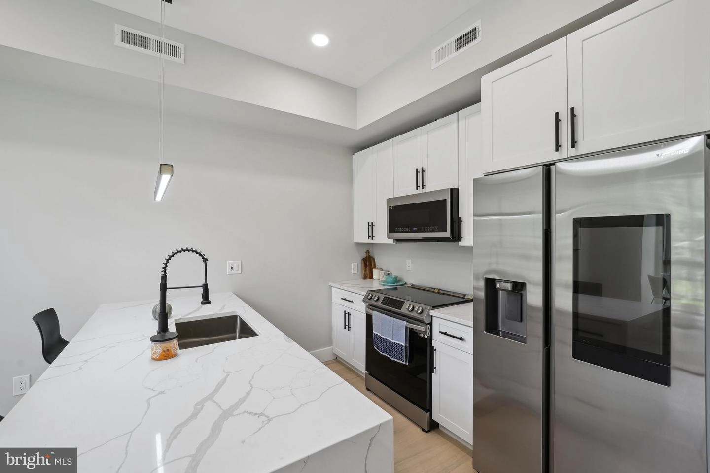 2213 M St NE #3, Washington, DC 20002 photo 5