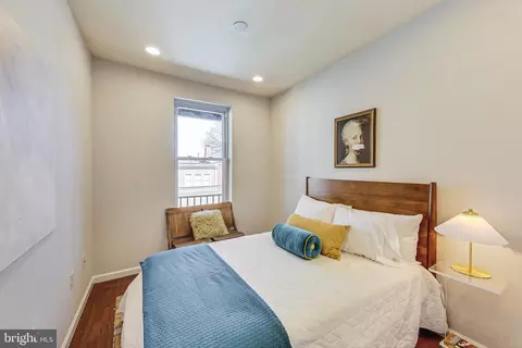 Bedroom - 535 Gresham Pl NW, Washington, DC 20001 photo 4 of 8