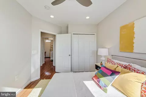 Bedroom - 535 Gresham Pl NW, Washington, DC 20001 photo 3 of 8