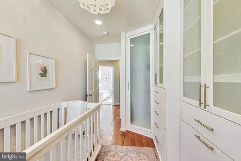 Entry Way - 535 Gresham Pl NW, Washington, DC 20001 photo 3 of 3