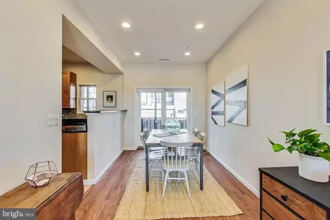 Dining - 535 Gresham Pl NW, Washington, DC 20001 photo 1 of 3