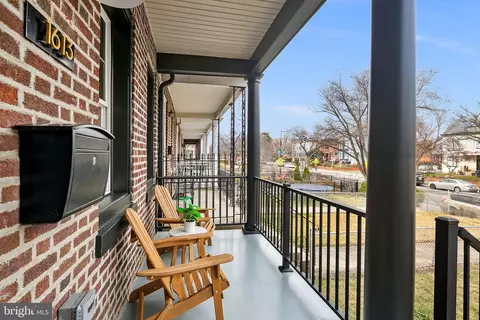 Exterior - 1613 E Capitol St SE, Washington, DC 20003 photo 3 of 10