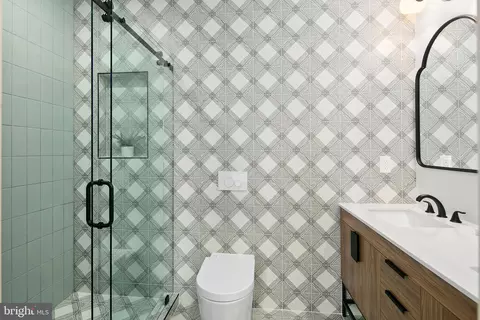 Bath - 1613 E Capitol St SE, Washington, DC 20003 photo 3 of 5