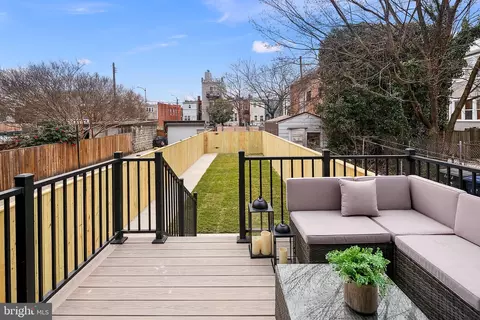 Exterior - 1613 E Capitol St SE, Washington, DC 20003 photo 6 of 10