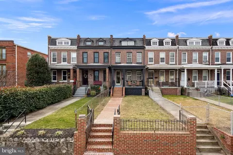 Exterior - 1613 E Capitol St SE, Washington, DC 20003 photo 2 of 10