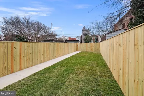 Exterior - 1613 E Capitol St SE, Washington, DC 20003 photo 8 of 10