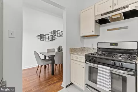 Kitchen - 611 10th St NE, Washington, DC 20002 photo 3 of 5