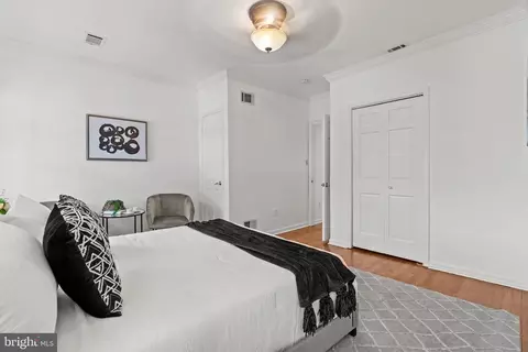 Bedroom - 611 10th St NE, Washington, DC 20002 photo 3 of 6