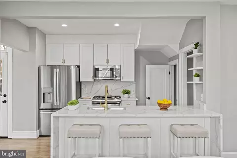 Kitchen - 600 Oglethorpe St NW, Washington, DC 20011 photo 4 of 5