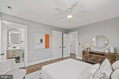 Bedroom - 600 Oglethorpe St NW, Washington, DC 20011 photo 4 of 5