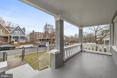 Exterior - 600 Oglethorpe St NW, Washington, DC 20011 photo 3 of 7