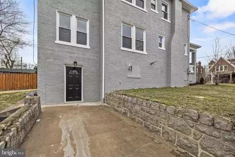 Exterior - 600 Oglethorpe St NW, Washington, DC 20011 photo 4 of 7