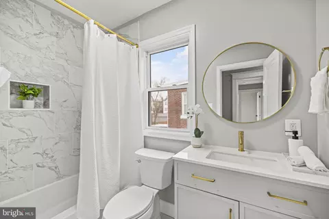 Bath - 600 Oglethorpe St NW, Washington, DC 20011 photo 5 of 5