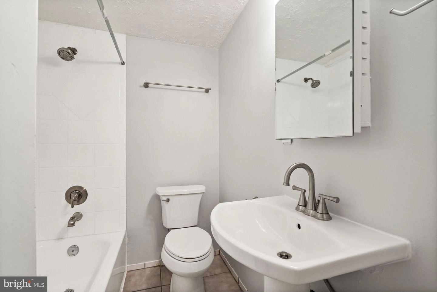 Bath - 4005 E Street St SE, Washington, DC 20019 photo 2 of 2