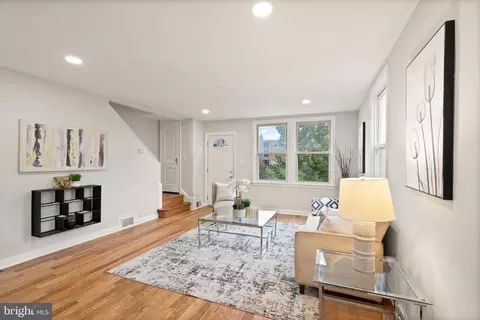 Living - 4005 E Street St SE, Washington, DC 20019 photo 2 of 3