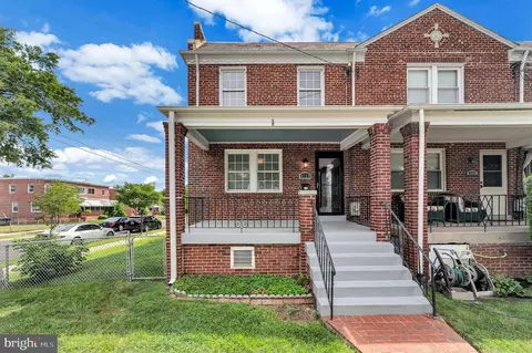 4729 10th St NE, Washington, DC 20017