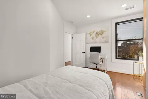 Bedroom - 517 K St NE, Washington, DC 20002 photo 8 of 8