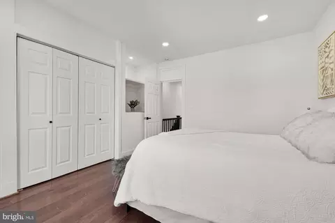 Bedroom - 517 K St NE, Washington, DC 20002 photo 6 of 8