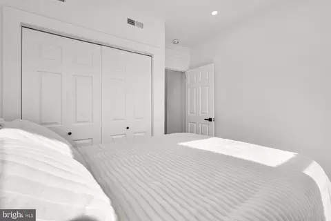 Bedroom - 517 K St NE, Washington, DC 20002 photo 7 of 8