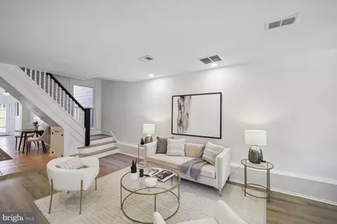 1021 Kenyon St NW, Washington, DC 20010