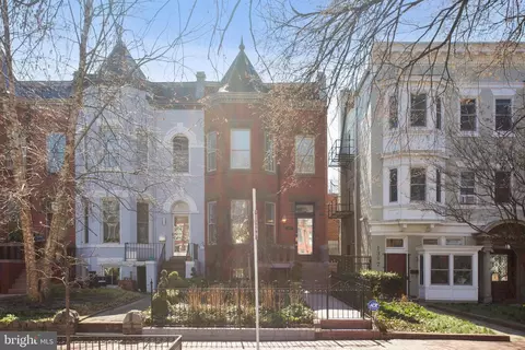 Exterior - 1309 E Capitol St SE, Washington, DC 20003 photo 6 of 7