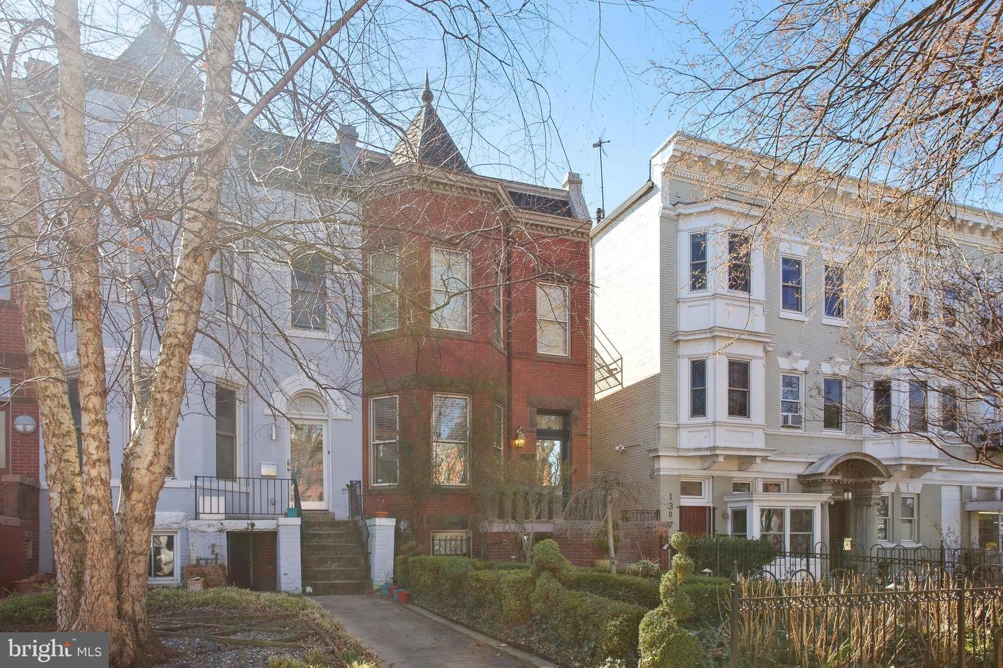 Exterior - 1309 E Capitol St SE, Washington, DC 20003 photo 5 of 7