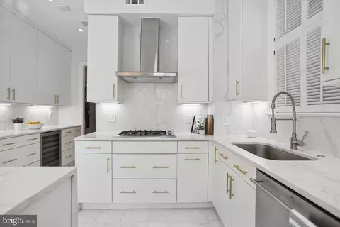 Kitchen - 1309 E Capitol St SE, Washington, DC 20003 photo 4 of 6