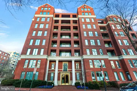 955 26th St NW #111, Washington, DC 20037