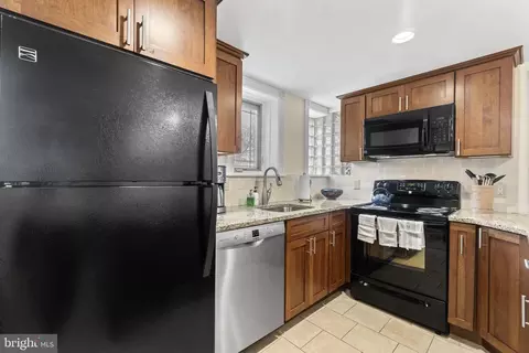 Kitchen - 1100 E Street St NE, Washington, DC 20002 photo 12 of 12